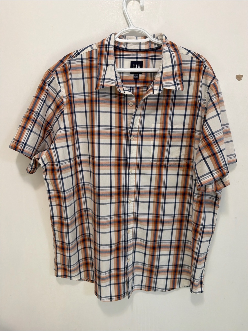 GAP Short Sleeve Plaid Button-Up Shirt in White, Orange & Navy